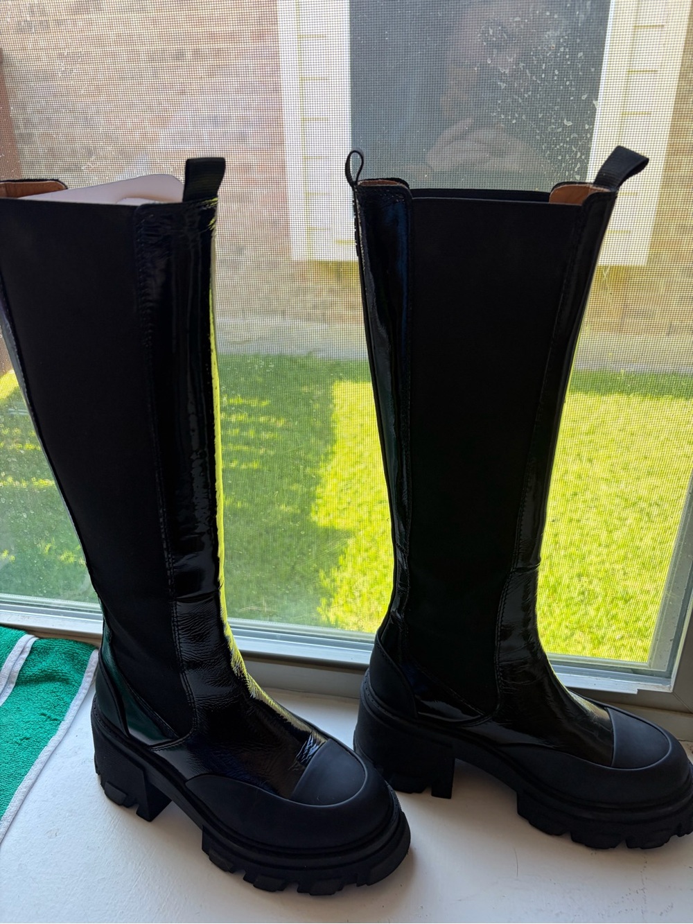 GANNI Knee High Chelsea Boots Patent Leather Lug Sole EU 39 - Picture 5 of 13